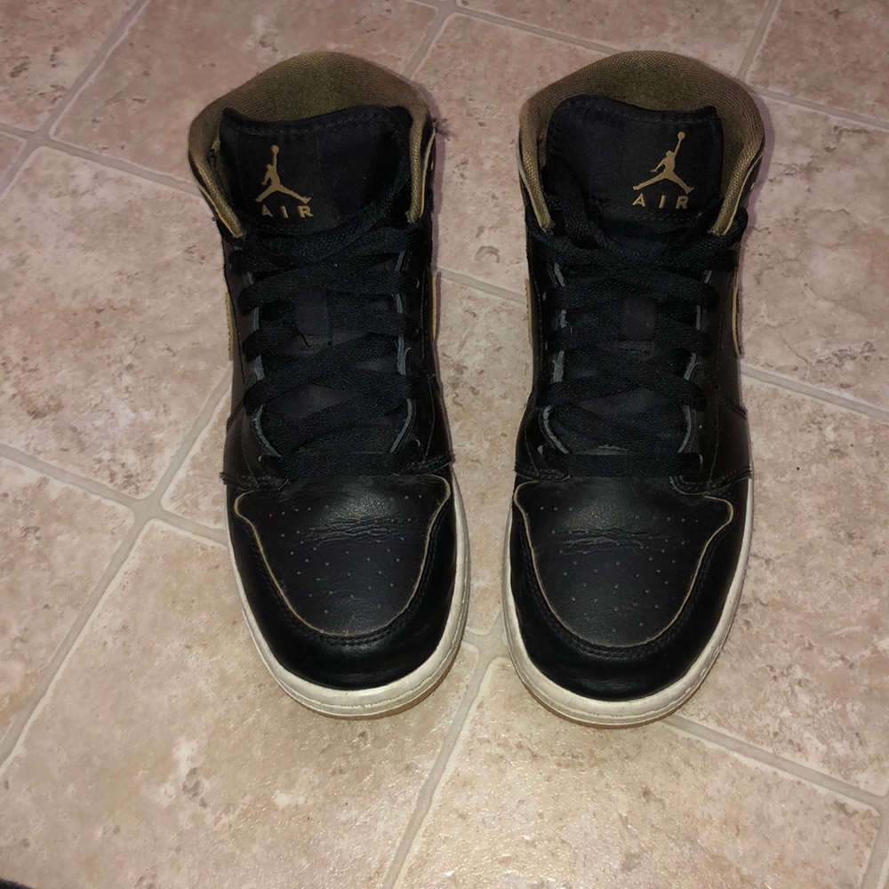 Jordan 1 retro high city flights